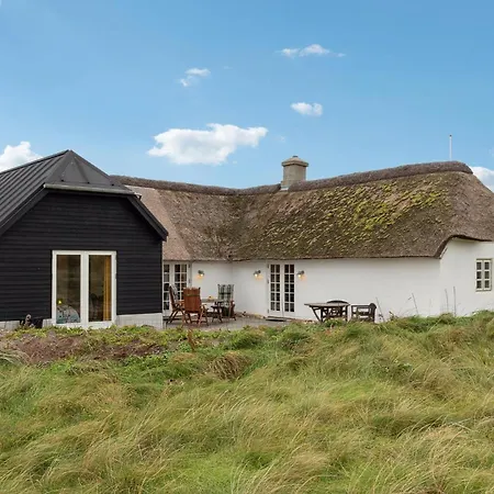 3 Bedroom Stunning In *